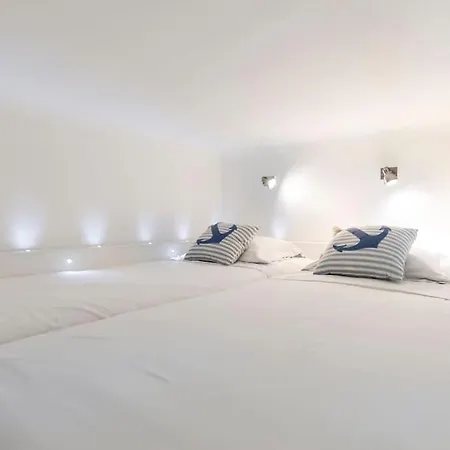 On Board Captain Διαμέρισμα