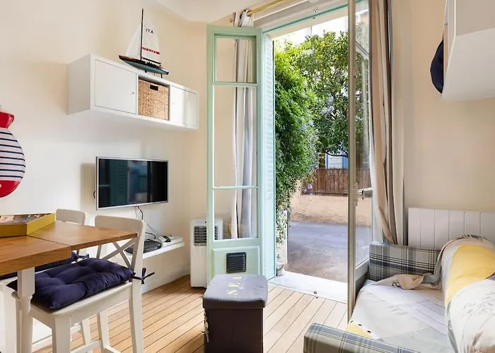 On Board Captain Nice