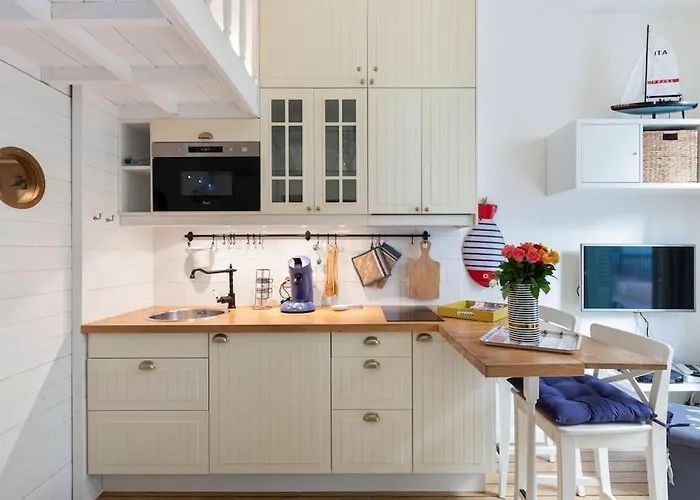 On Board Captain Nice